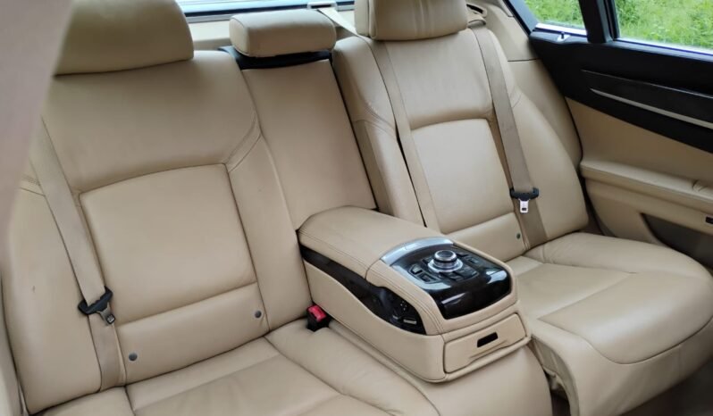 
								BMW 730 LD AUTOMATIC 2013 MODEL DIESEL full									
