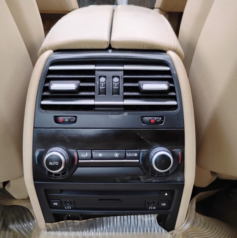 
								BMW 730 LD AUTOMATIC 2013 MODEL DIESEL full									