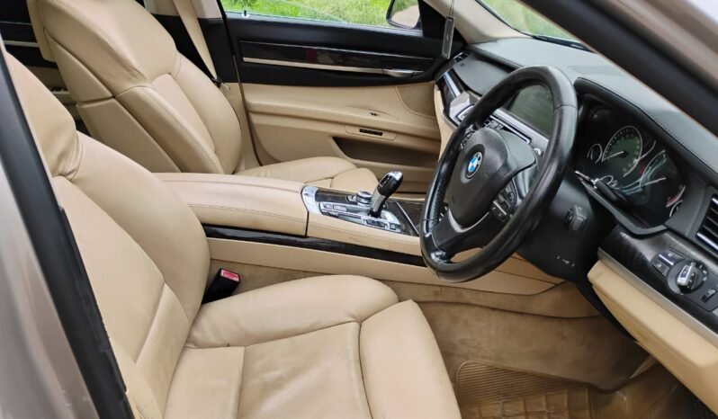 
								BMW 730 LD AUTOMATIC 2013 MODEL DIESEL full									
