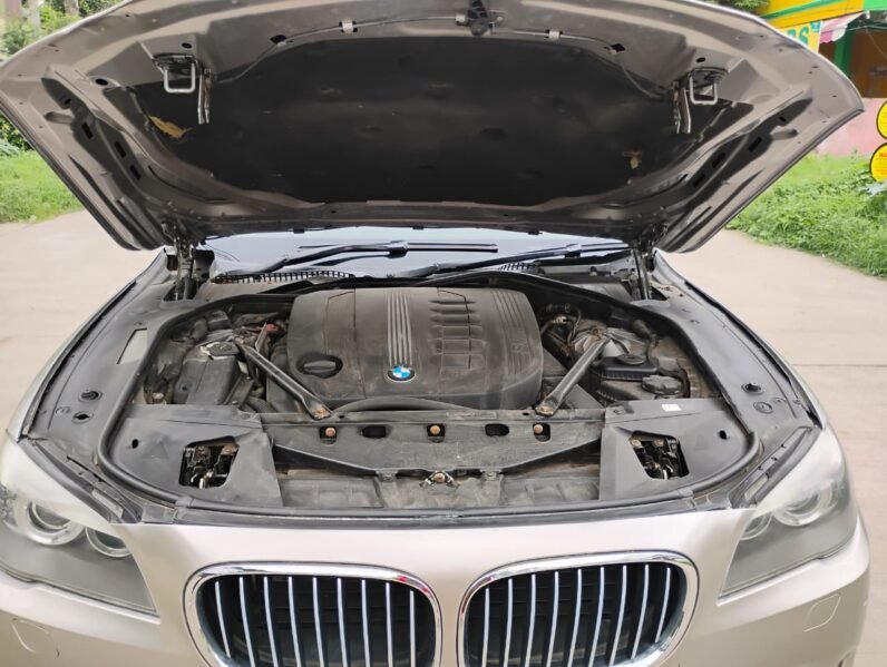 
								BMW 730 LD AUTOMATIC 2013 MODEL DIESEL full									