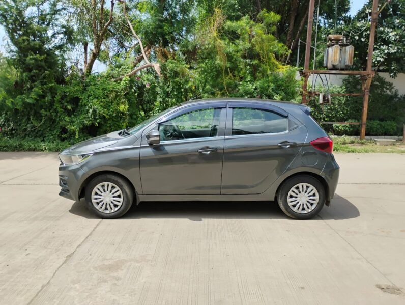 
								TIAGO XT 2021 MODEL PETROL+CNG full									