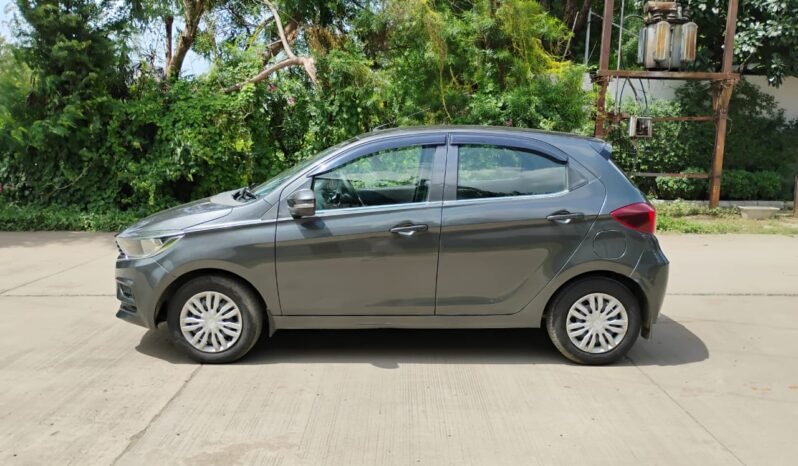 
								TIAGO XT 2021 MODEL PETROL+CNG full									