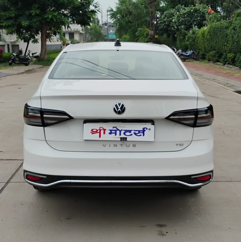 
								VIRTUS TOPLINE1.0 MT 2022 MODEL PETROL full									