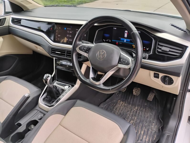 
								VIRTUS TOPLINE1.0 MT 2022 MODEL PETROL full									