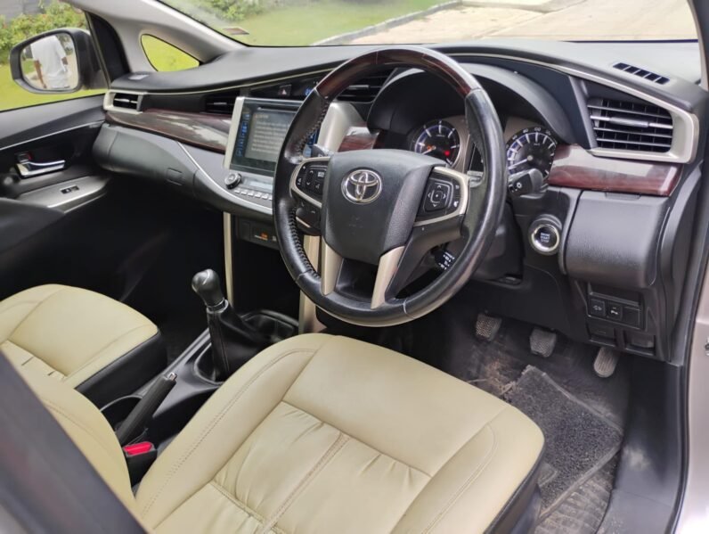 
								INNOVA CRYSTA 2.4 VMT 2020 MODEL DIESEL full									