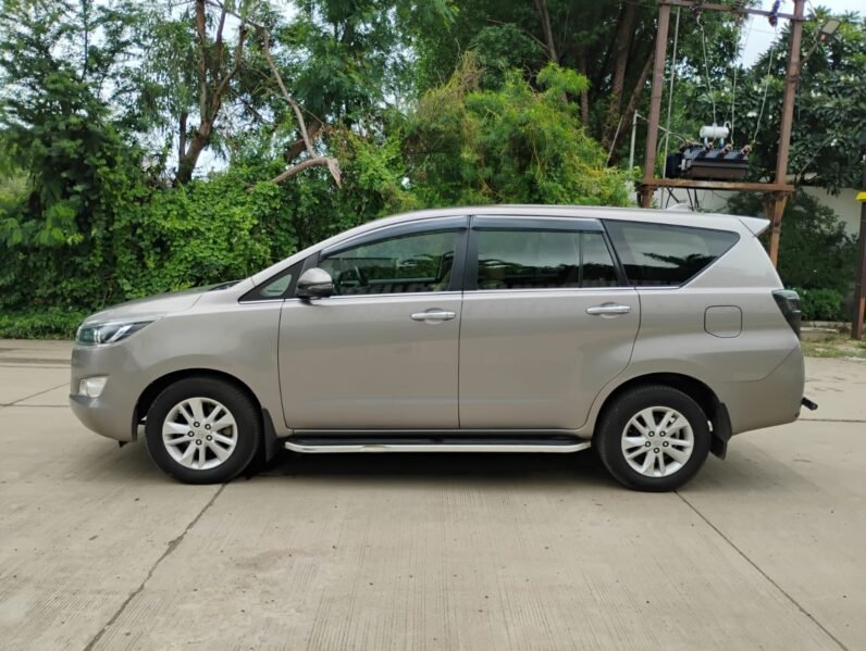 
								INNOVA CRYSTA 2.4 VMT 2020 MODEL DIESEL full									