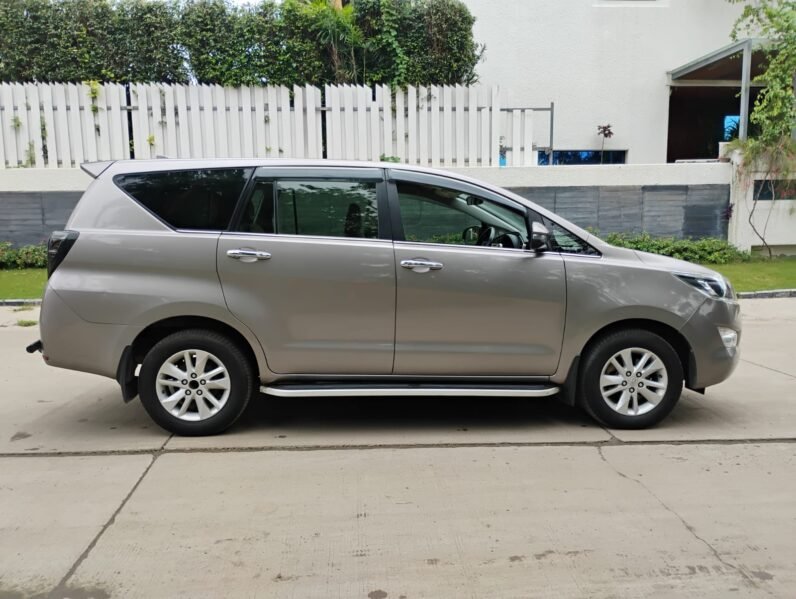 
								INNOVA CRYSTA 2.4 VMT 2020 MODEL DIESEL full									