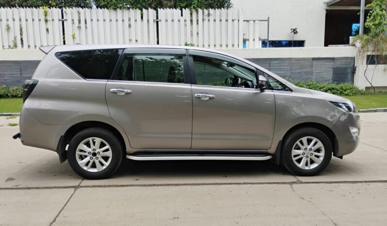 
								INNOVA CRYSTA 2.4 VMT 2020 MODEL DIESEL full									