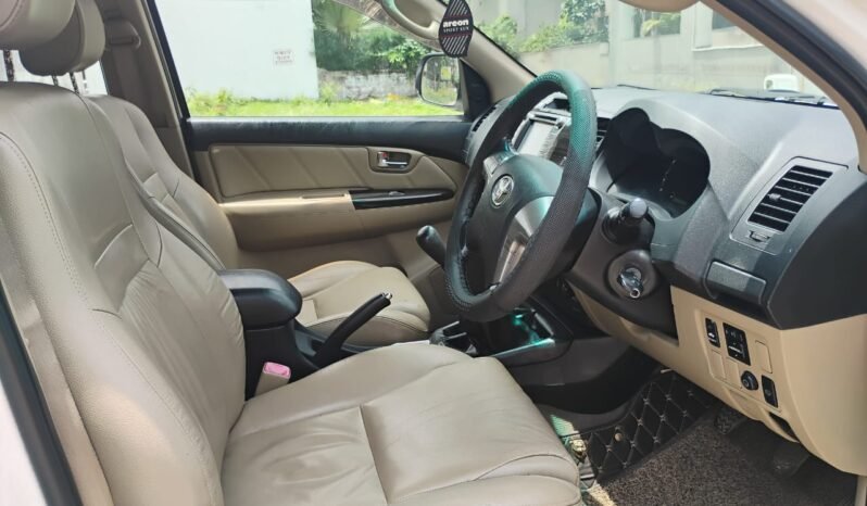 
								FORTUNER MT 2014-15 MODEL DIESEL full									