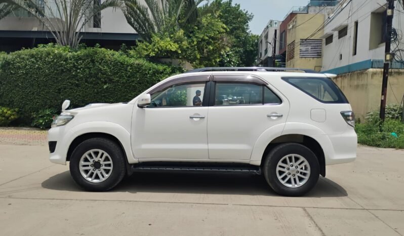
								FORTUNER MT 2014-15 MODEL DIESEL full									