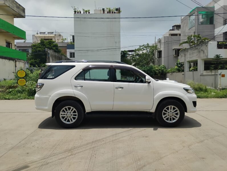 
								FORTUNER MT 2014-15 MODEL DIESEL full									