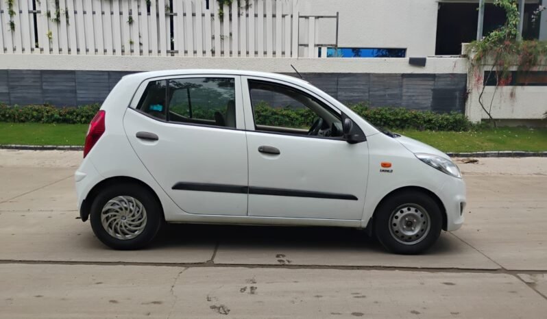 
								I10 ERA 2012 MODEL PETROL full									