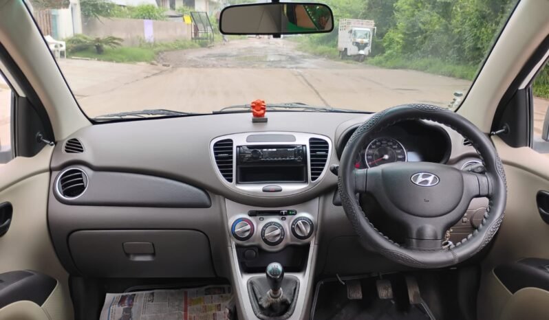 
								I10 ERA 2012 MODEL PETROL full									