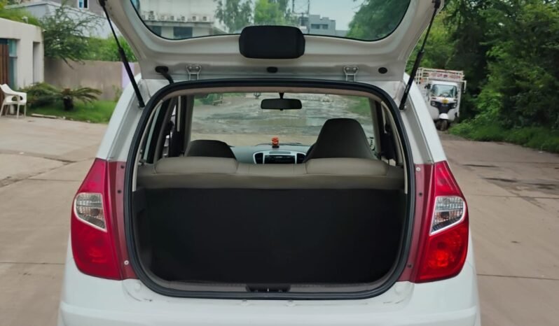 
								I10 ERA 2012 MODEL PETROL full									