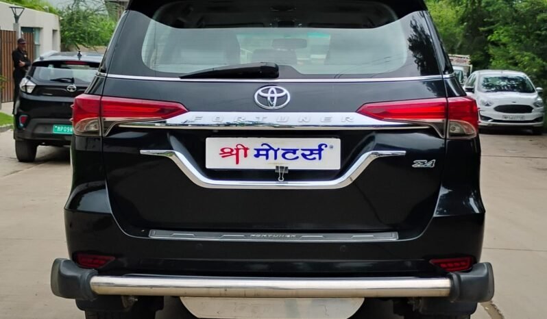 
								FORTUNER 4*4 AT 2017 MODEL DIESEL full									