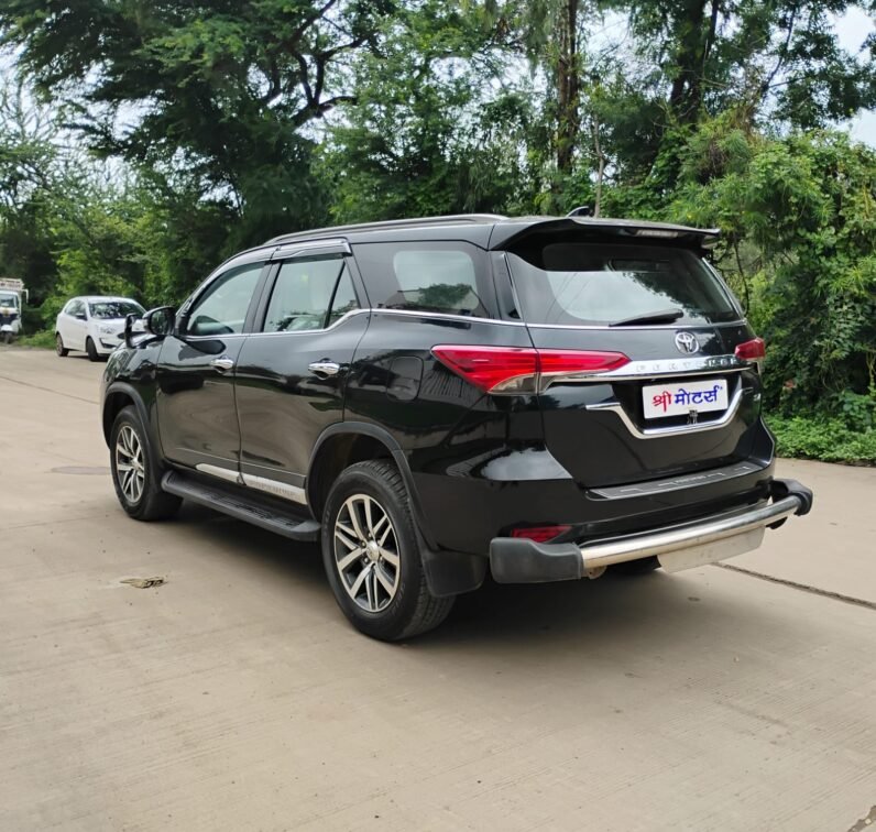 
								FORTUNER 4*4 AT 2017 MODEL DIESEL full									