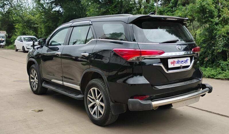 
								FORTUNER 4*4 AT 2017 MODEL DIESEL full									