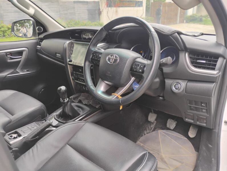 
								FORTUNER MT 2022 MODEL DIESEL full									