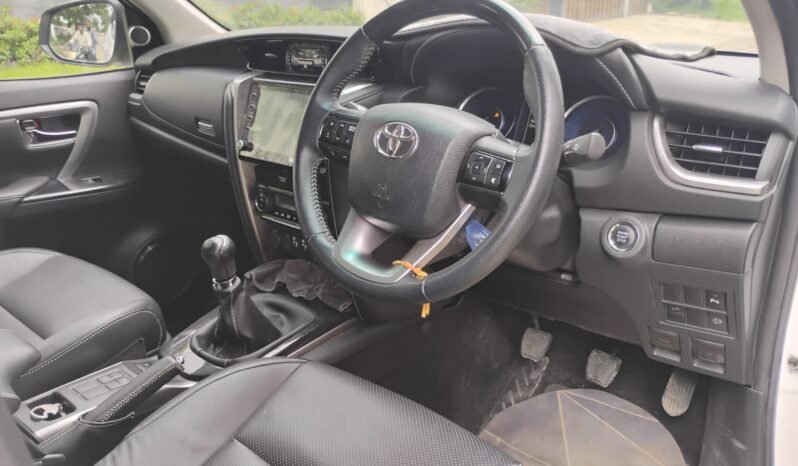 
								FORTUNER MT 2022 MODEL DIESEL full									