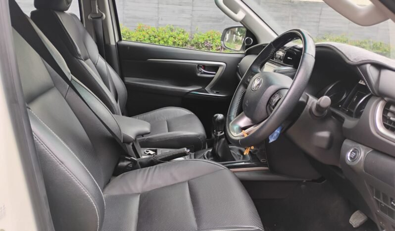 
								FORTUNER MT 2022 MODEL DIESEL full									