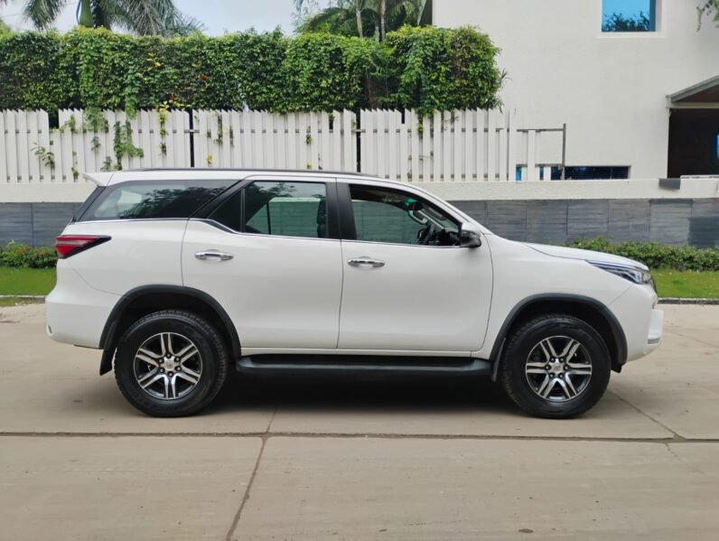
								FORTUNER MT 2022 MODEL DIESEL full									