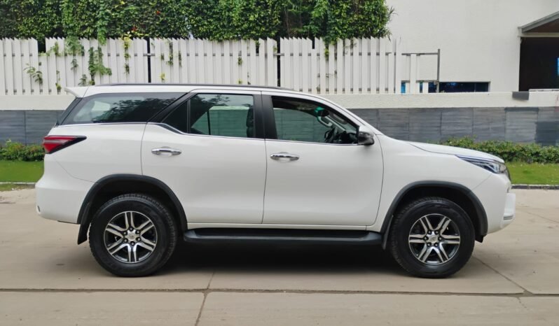 
								FORTUNER MT 2022 MODEL DIESEL full									
