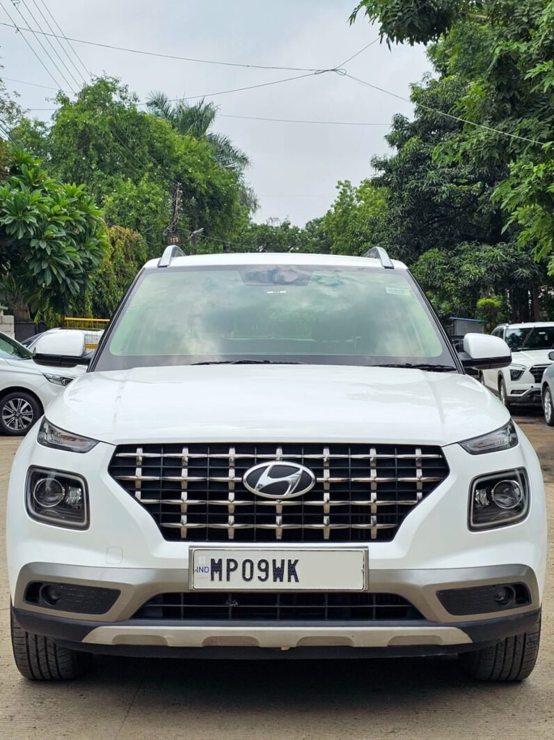 
								VENUE SX SUNROOF 2022 MODEL DIESEL full									