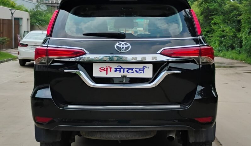 
								FORTUNER 4*2 AT 2018 MODEL DIESEL full									