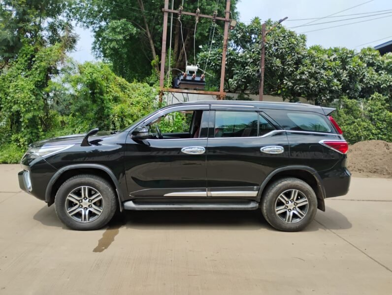 
								FORTUNER 4*2 AT 2018 MODEL DIESEL full									