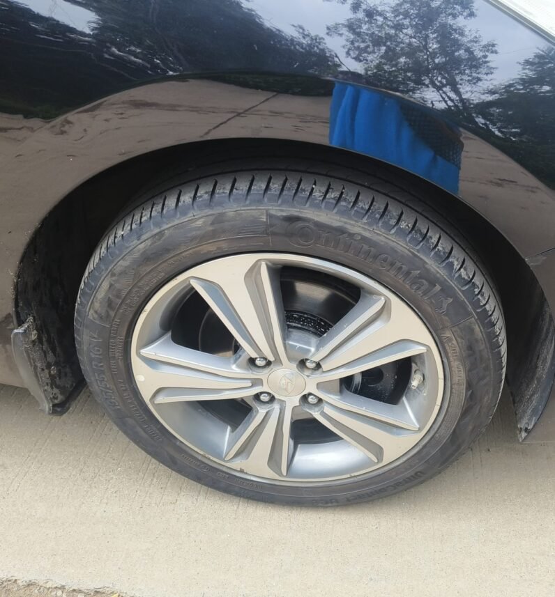 
								VERNA SX (O) SUNROOF 2019-20 MODEL DIESEL full									