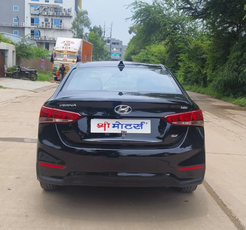 
								VERNA SX (O) SUNROOF 2019-20 MODEL DIESEL full									