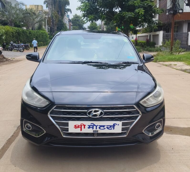 
								VERNA SX (O) SUNROOF 2019-20 MODEL DIESEL full									