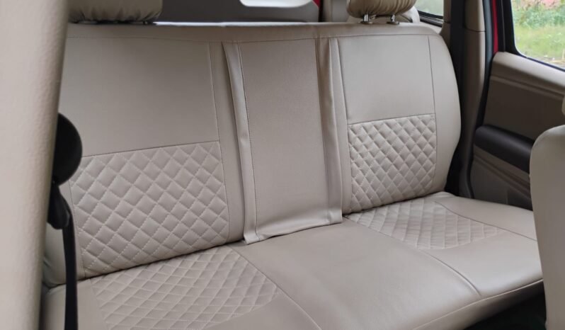 
								TUV300 T10 2019 MODEL DIESEL full									