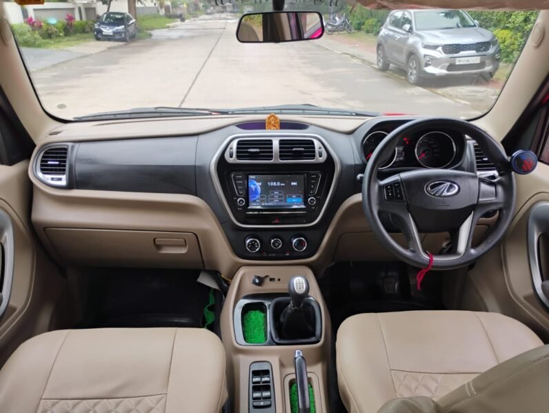 
								TUV300 T10 2019 MODEL DIESEL full									