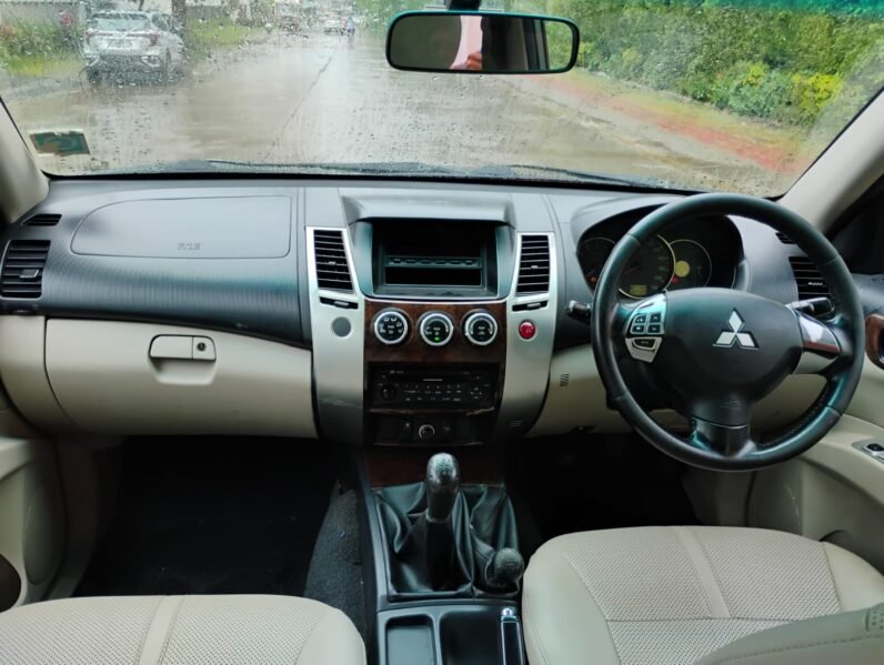 
								PAJERO SPORTZ 2012 MODEL DIESEL full									