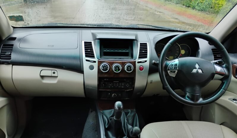 
								PAJERO SPORTZ 2012 MODEL DIESEL full									