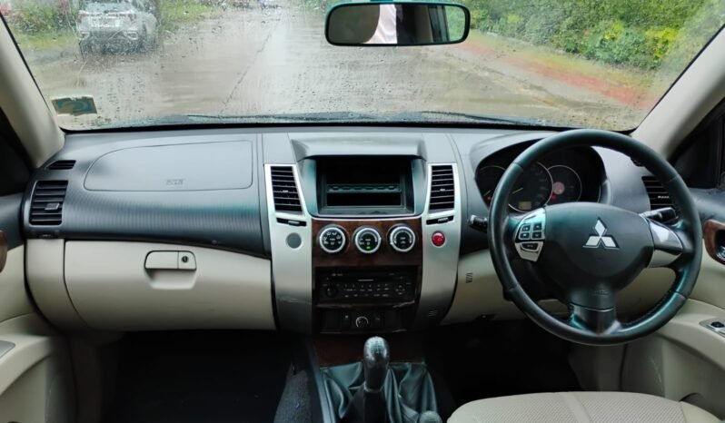 
								PAJERO SPORTZ 2012 MODEL DIESEL full									