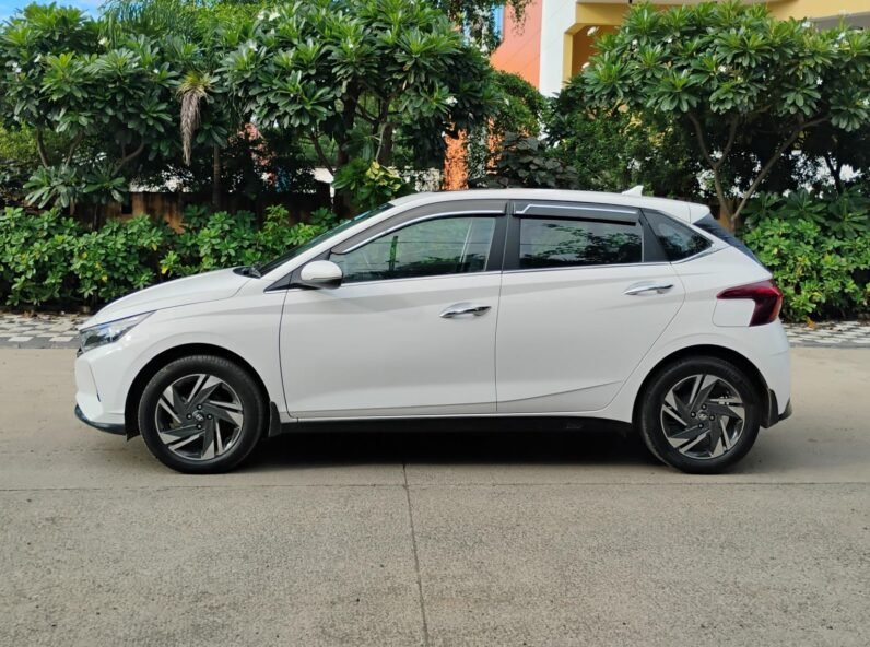 
								I20 ASTA 1.2 2023 MODEL PETROL full									