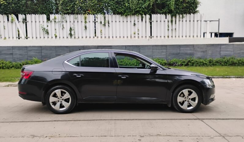 
								SUPERB LAURIN KLEMNT AT 2019-20 MODEL DIESEL full									