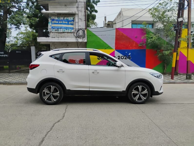 
								ASTOR SAVVY AT 2021 MODEL PETROL full									
