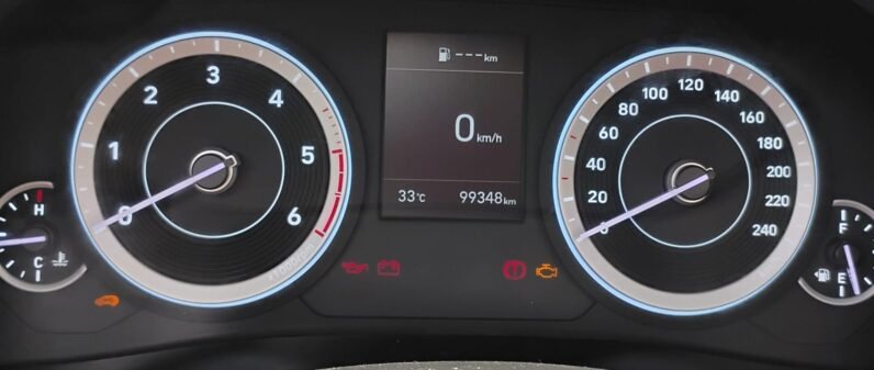 
								CRETA SX SUNROOF 2020 MODEL DIESEL full									