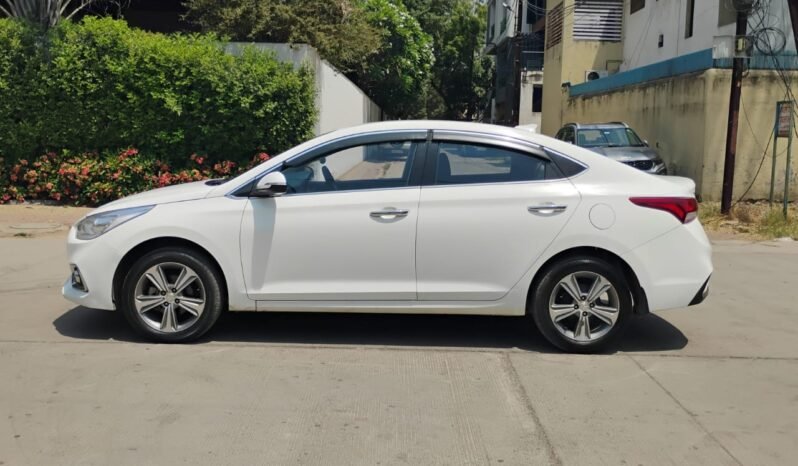 
								VERNA SX 1.6 2019 MODEL PETROL full									