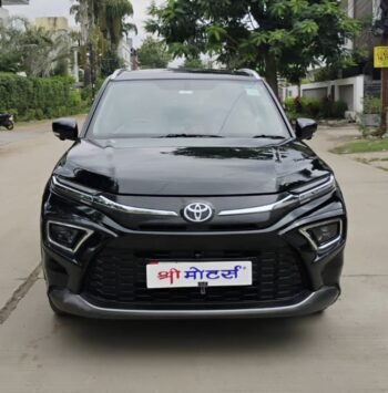 TOYOTA HYRYDER V HYBRID AT 2023 MODEL PETROL