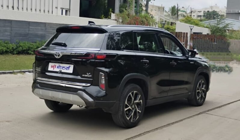 
								TOYOTA HYRYDER V HYBRID AT 2023 MODEL PETROL full									