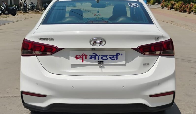 
								VERNA SX 1.6 2019 MODEL PETROL full									