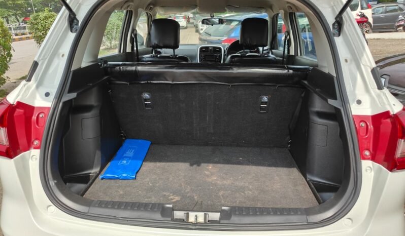 
								BREEZA LXI 2020 MODEL PETROL full									