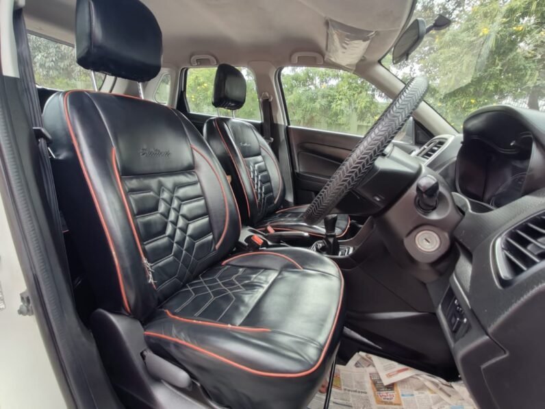 
								BREEZA LXI 2020 MODEL PETROL full									