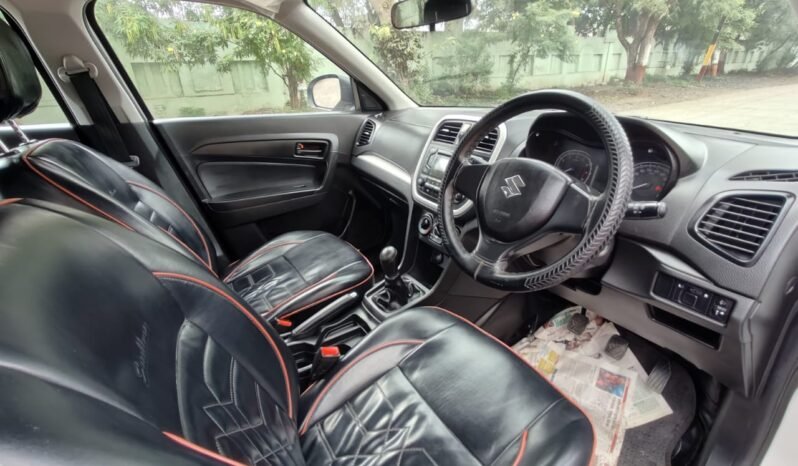 
								BREEZA LXI 2020 MODEL PETROL full									