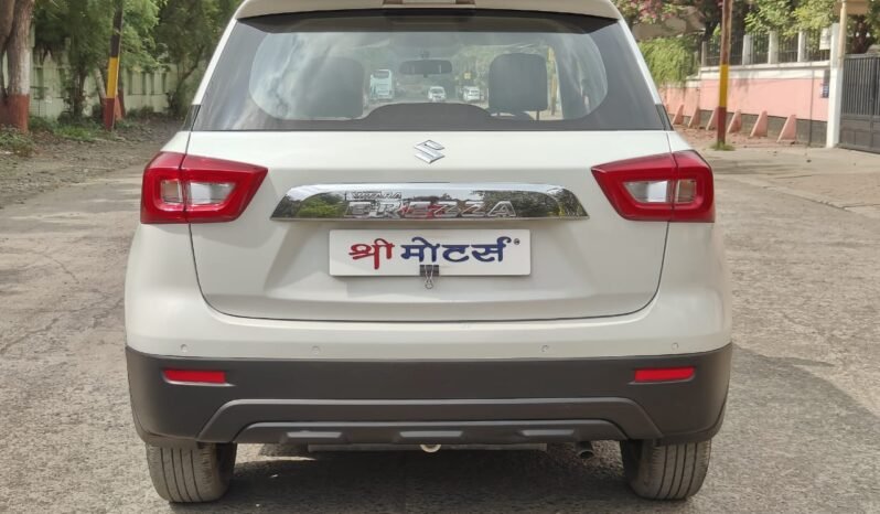 
								BREEZA LXI 2020 MODEL PETROL full									