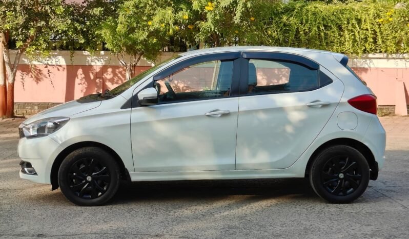 
								TIAGO XZ 2019 MODEL DIESEL full									